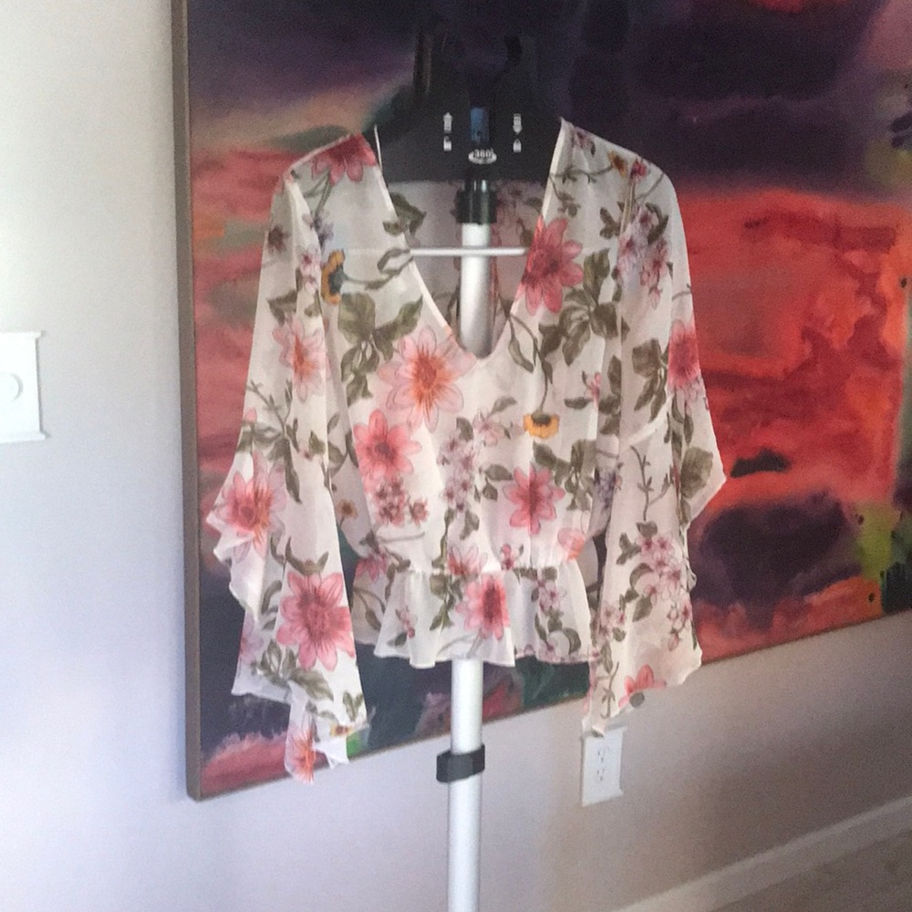 SOLD!!! Guess Flowers blouse built in cami says M runs S - Picture 3 of 17